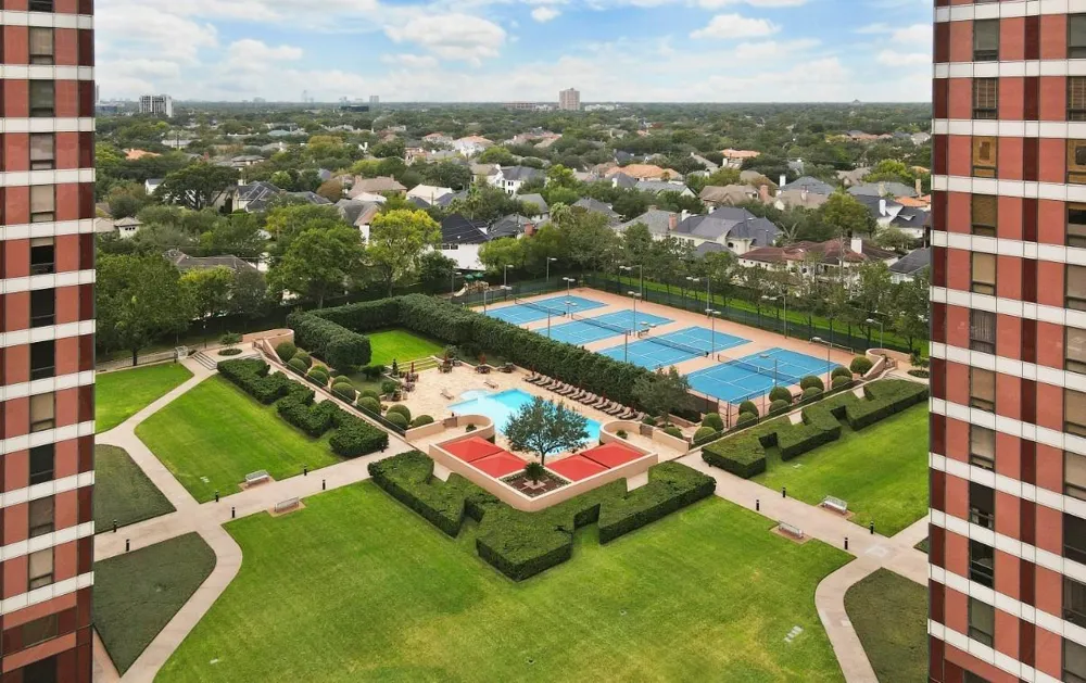 5100 San Felipe Street #72 Houston, TX 77056
