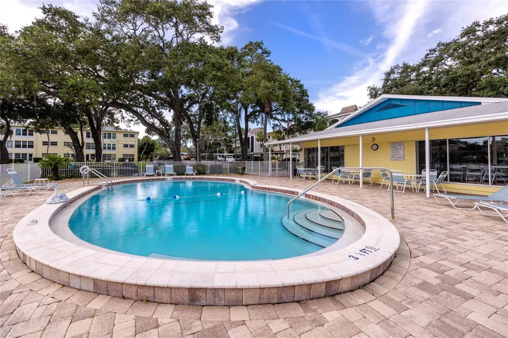 821 DELEON COURT #309 Dunedin, FL 34698