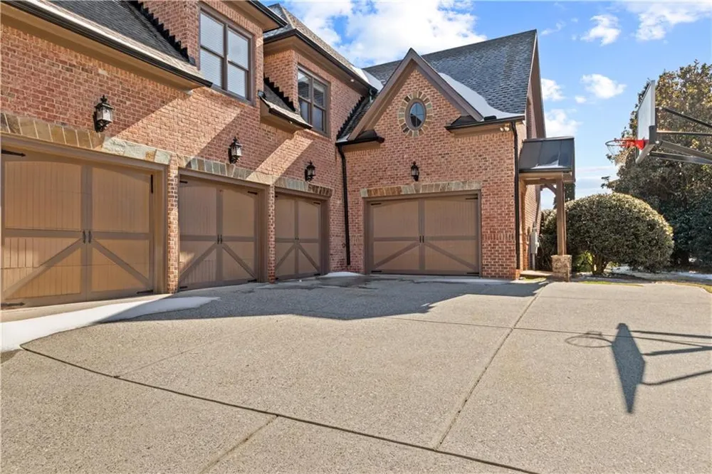 2613 Northern Oak Drive Braselton, GA 30517