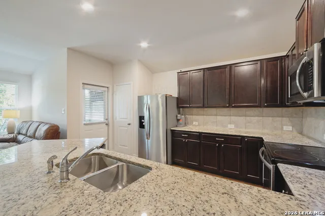 7327 Equinox Corner San Antonio, TX 78252