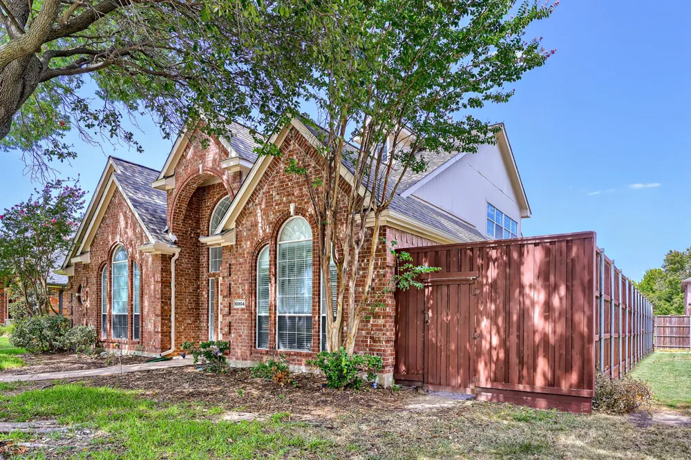 10804 Dry Creek Lane Frisco, TX 75035