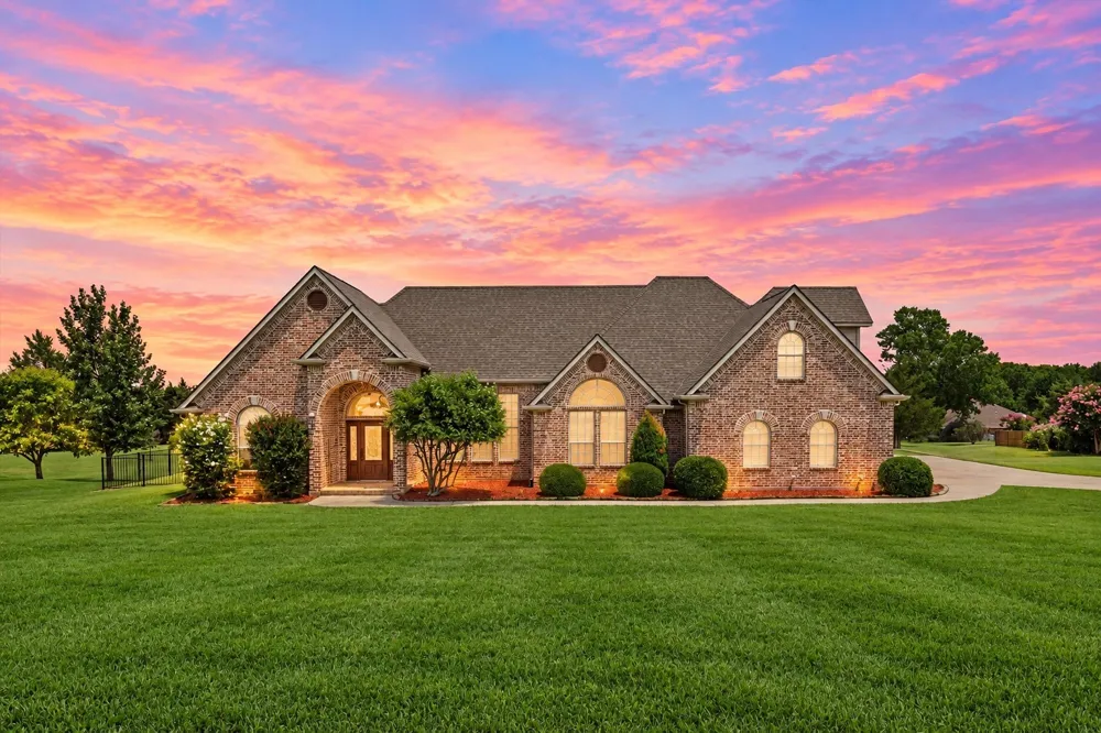 3707 Heatherwood Lane Sherman, TX 75090