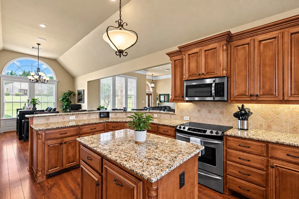 3707 Heatherwood Lane Sherman, TX 75090