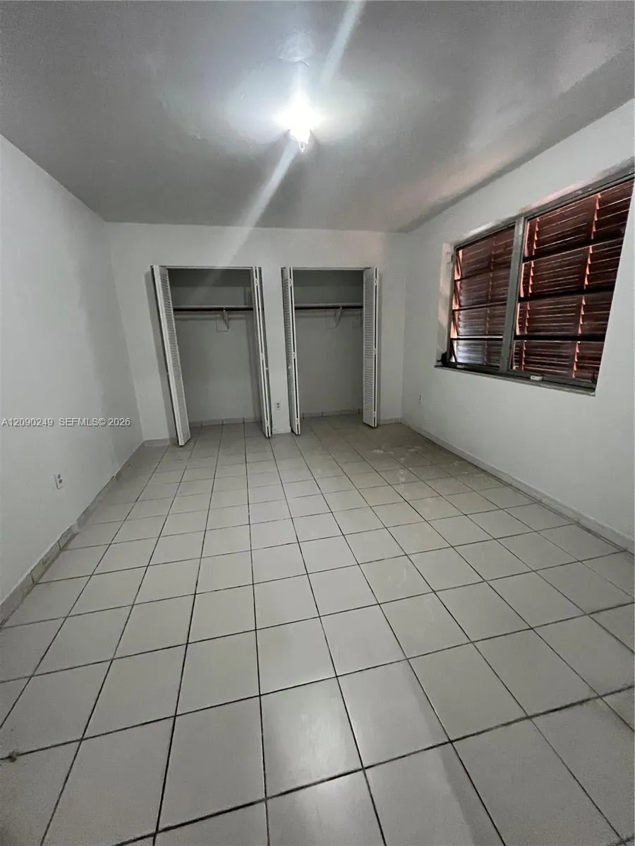 260 W 15th St #0 Hialeah, FL 33010