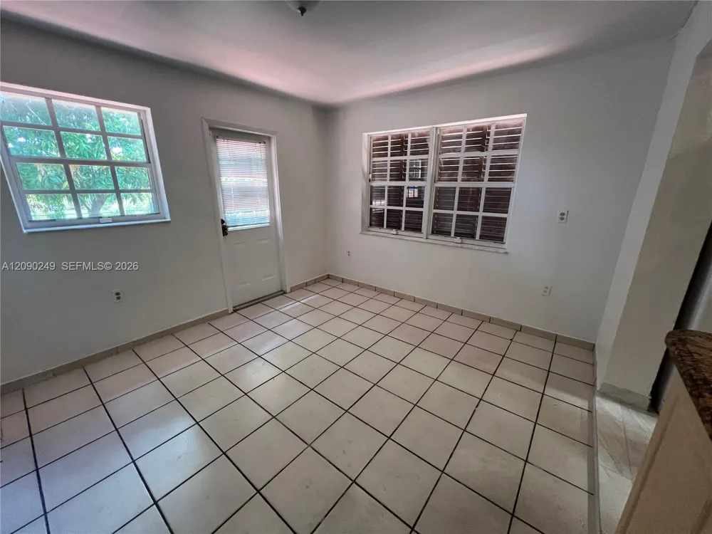260 W 15th St #0 Hialeah, FL 33010