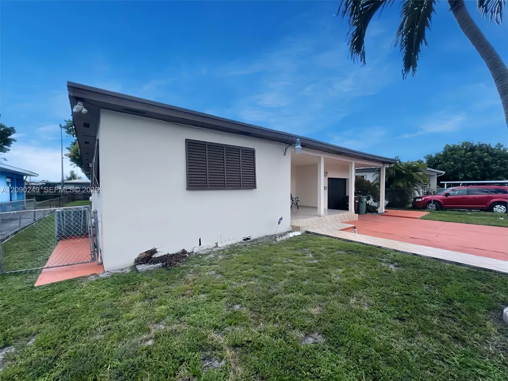 260 W 15th St #0 Hialeah, FL 33010