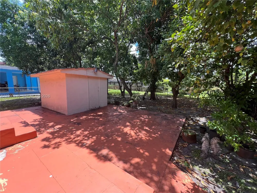 260 W 15th St #0 Hialeah, FL 33010