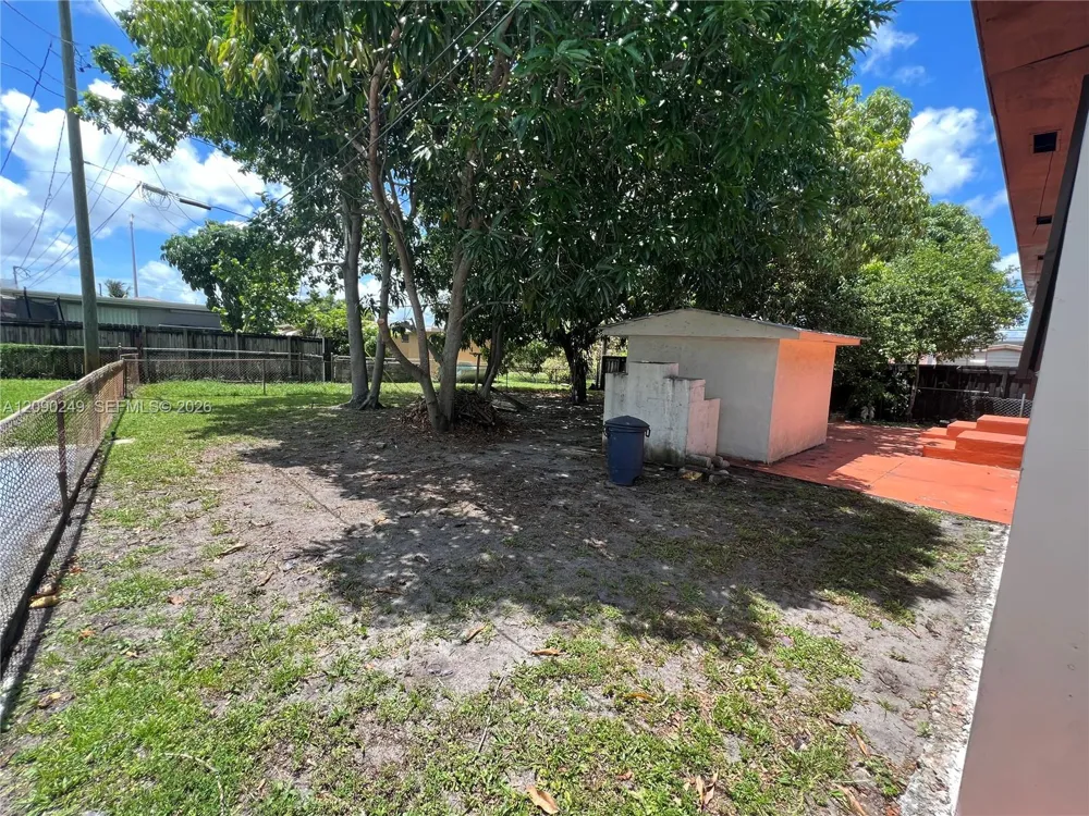 260 W 15th St #0 Hialeah, FL 33010