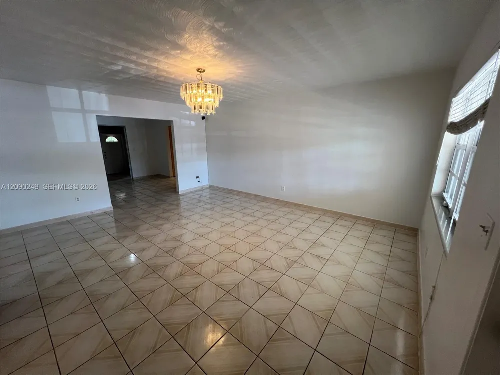 260 W 15th St #0 Hialeah, FL 33010