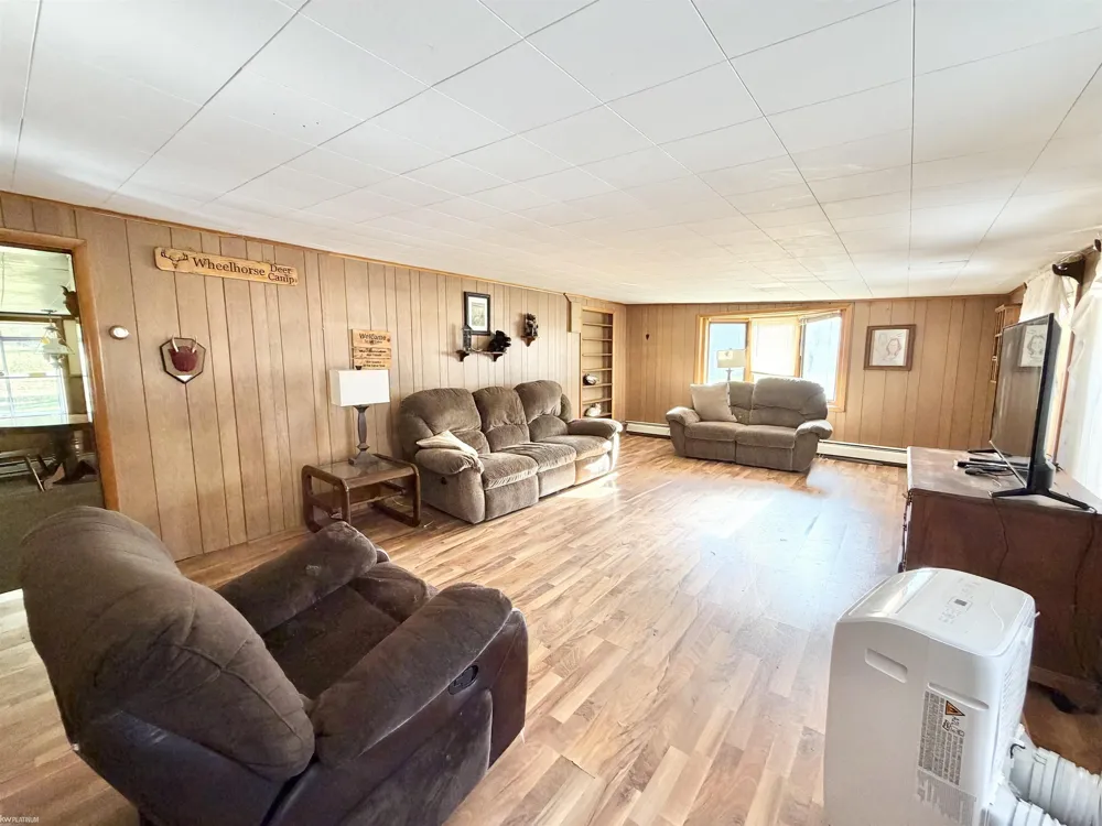 112 Lakeview Drive Hawes Township, MI 48742