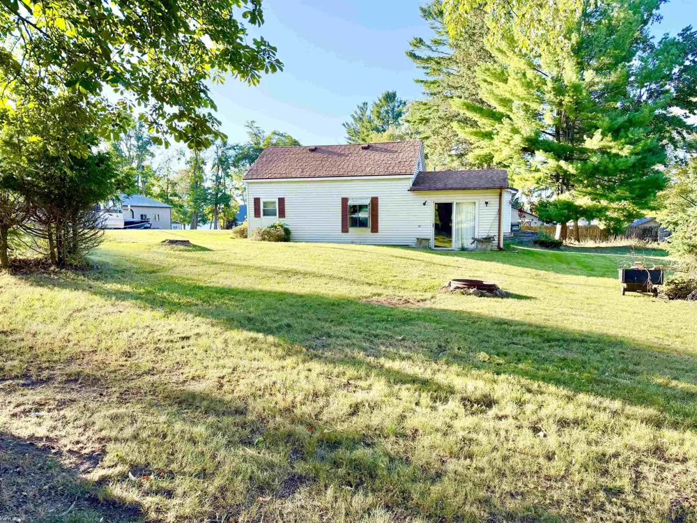 112 Lakeview Drive Hawes Township, MI 48742