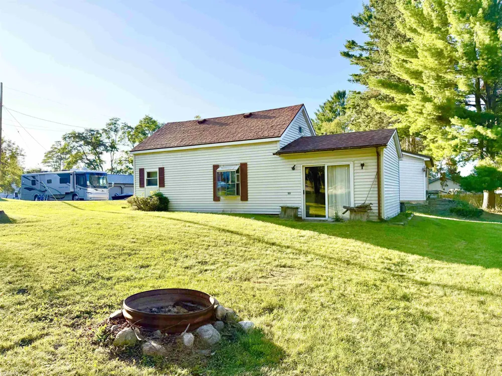 112 Lakeview Drive Hawes Township, MI 48742