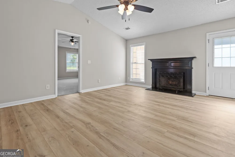 1587 Brush Creek DR Winder, GA 30680