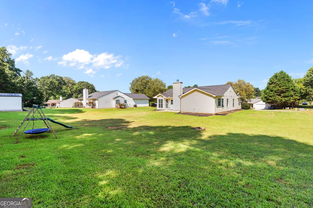 1587 Brush Creek DR Winder, GA 30680