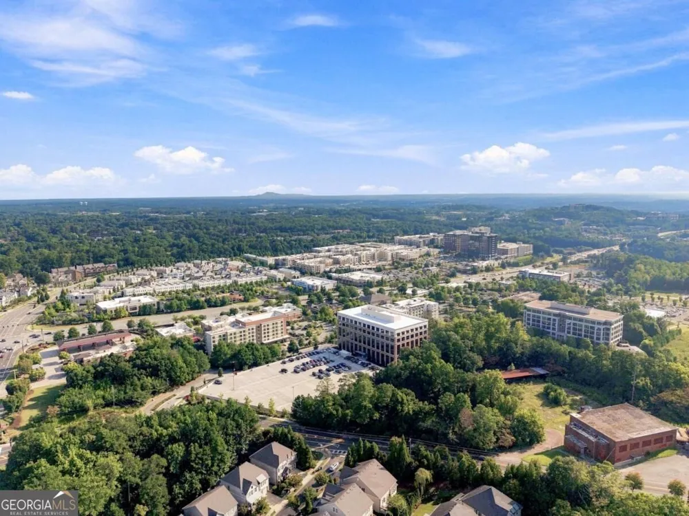 11715 Stratham DR Alpharetta, GA 30009