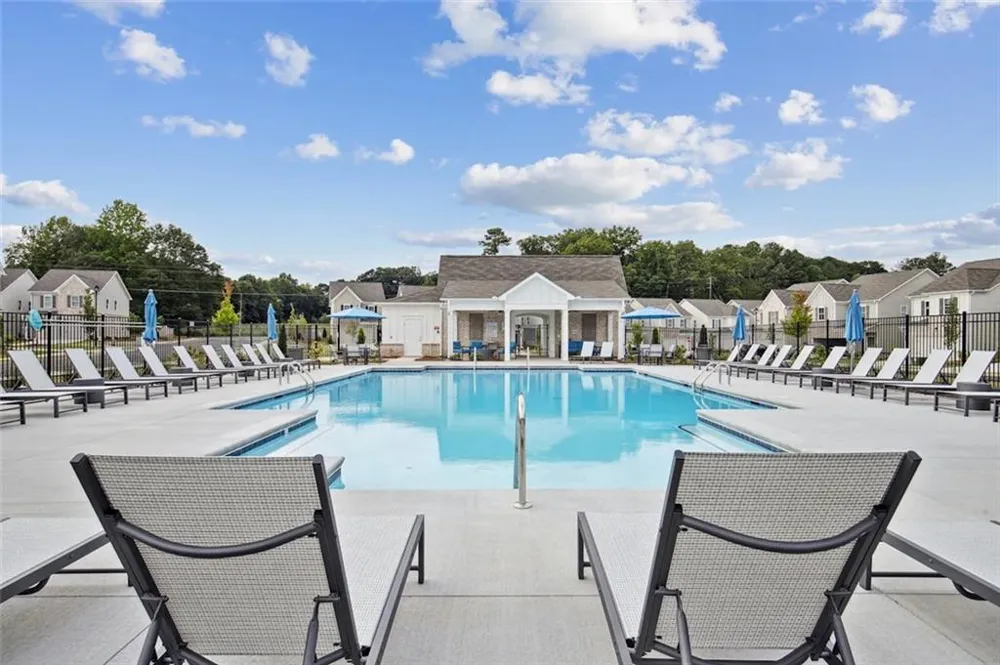 4048 Hillmont Lane Powder Springs, GA 30127