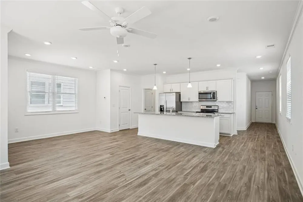 4048 Hillmont Lane Powder Springs, GA 30127