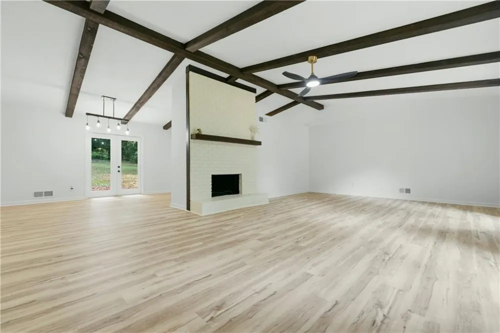 411 Hunters Lane Woodstock, GA 30189