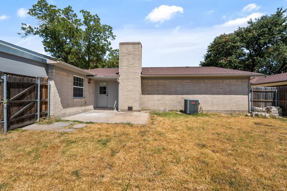 2107 Aloha Drive Mesquite, TX 75150