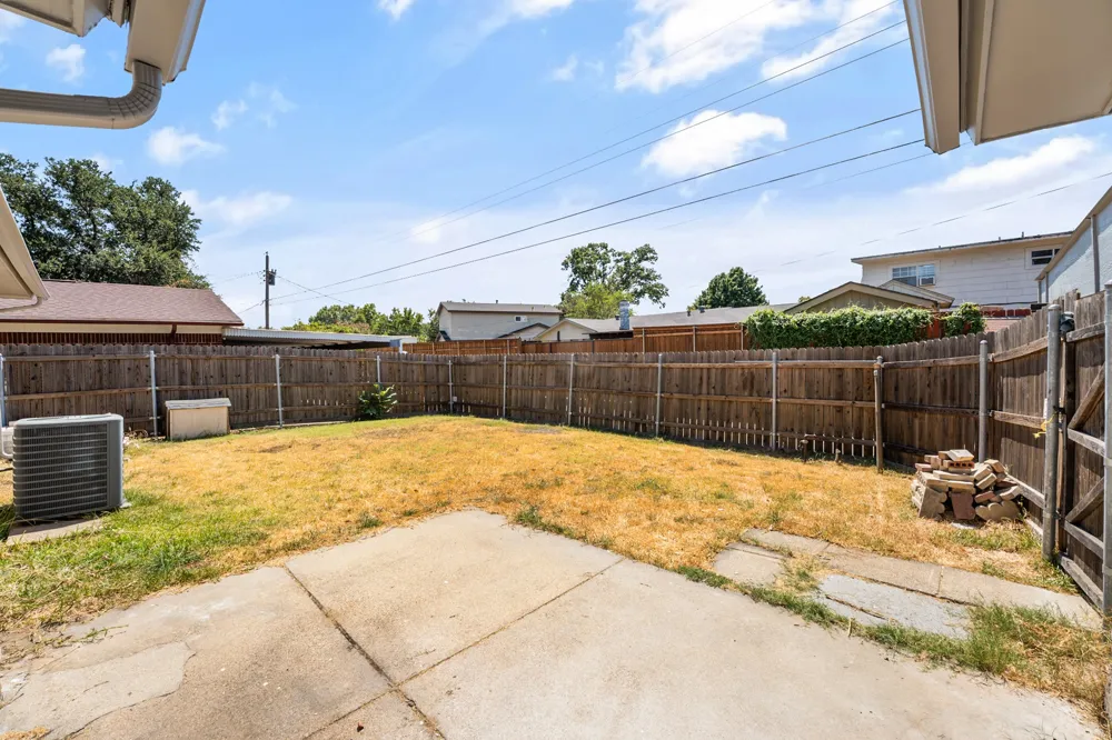 2107 Aloha Drive Mesquite, TX 75150