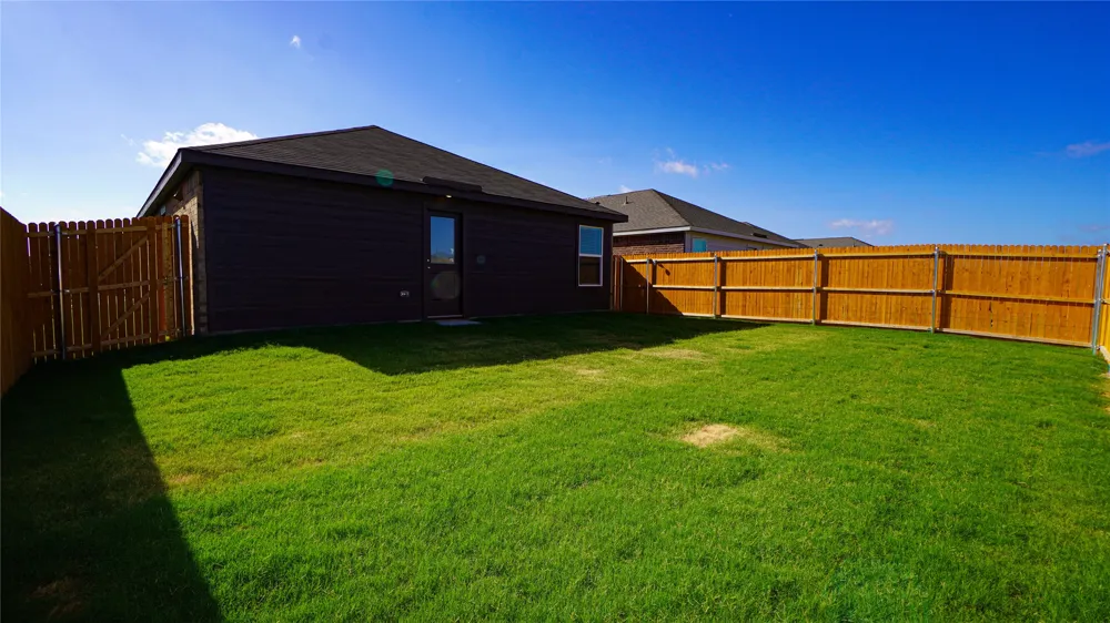 1827 Sanderling Street Forney, TX 75126