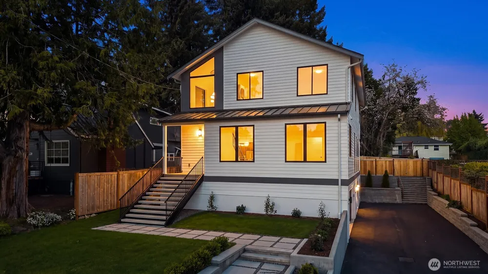 6214 40th Avenue NE Seattle, WA 98115