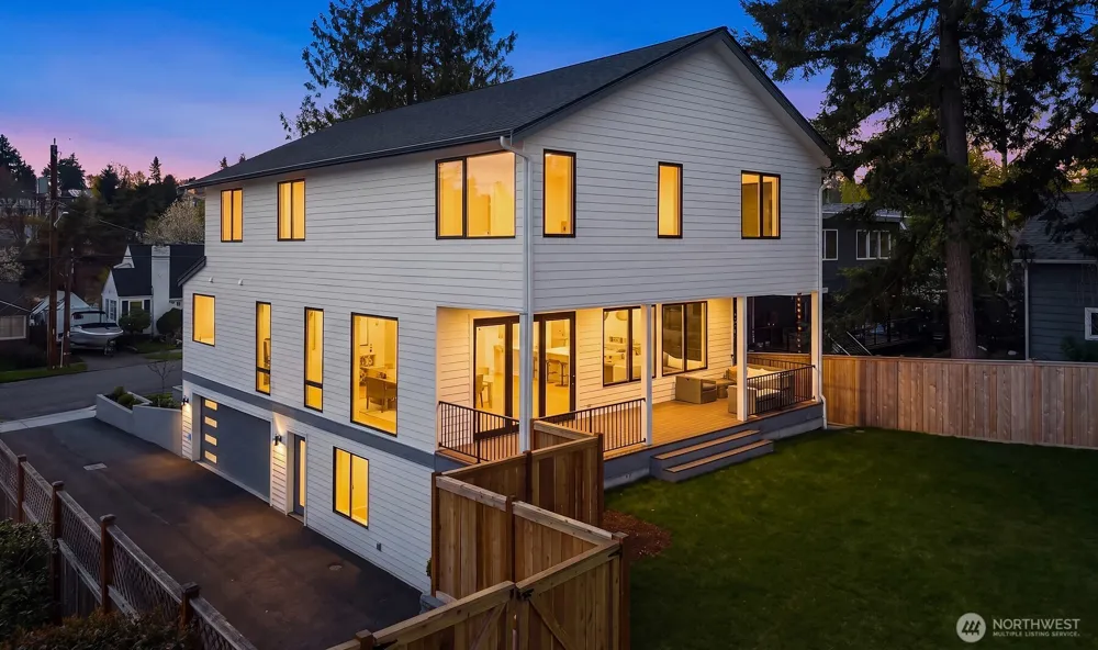 6214 40th Avenue NE Seattle, WA 98115