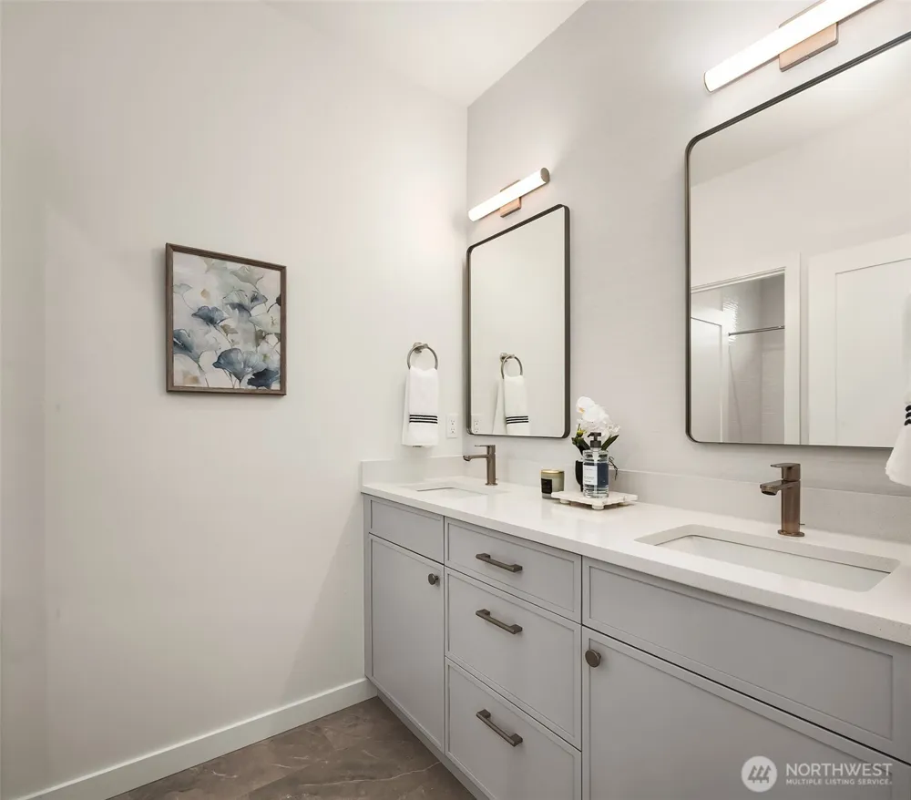 6214 40th Avenue NE Seattle, WA 98115