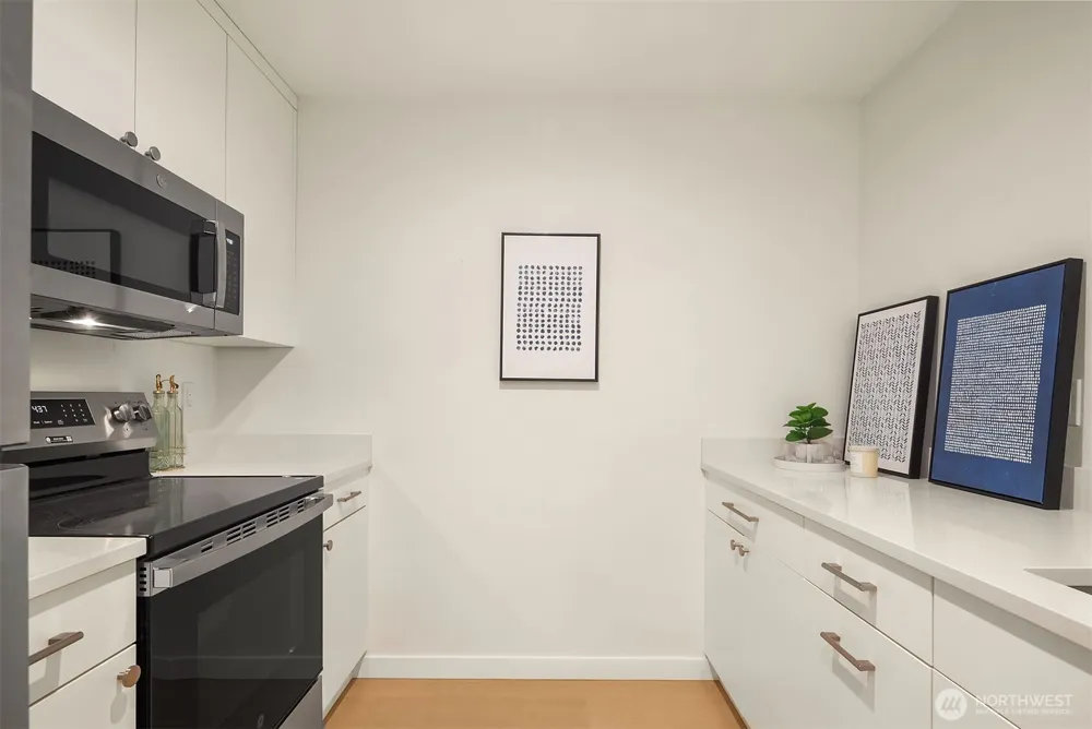 6214 40th Avenue NE Seattle, WA 98115