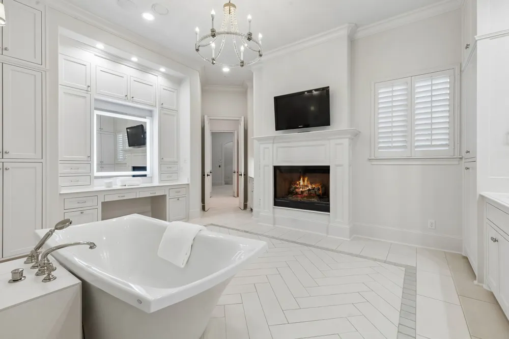 6900 Rockingham Court Colleyville, TX 76034