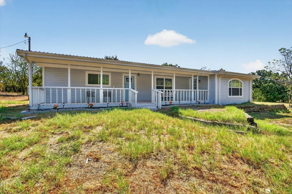 795 Meadow Road Springtown, TX 76082
