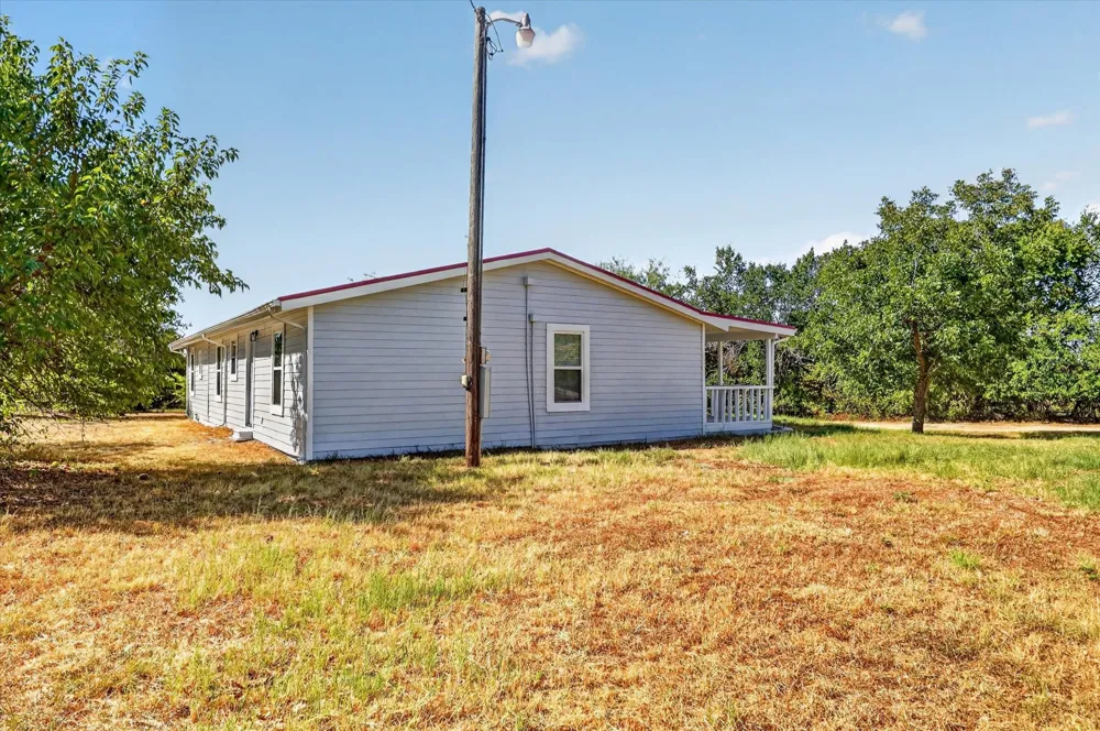 795 Meadow Road Springtown, TX 76082
