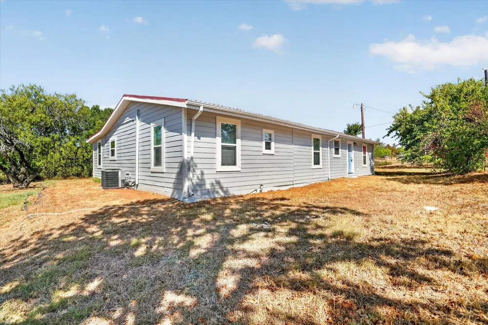 795 Meadow Road Springtown, TX 76082