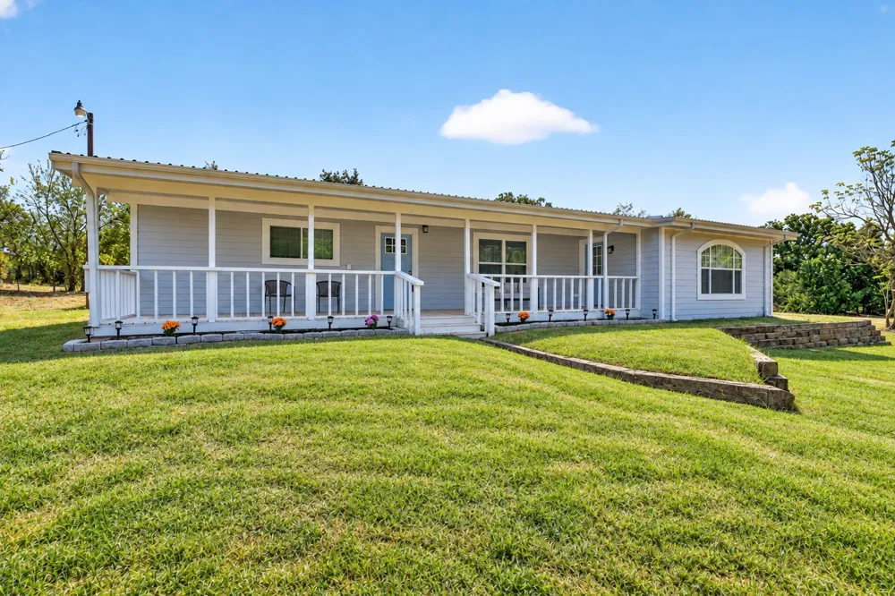 795 Meadow Road Springtown, TX 76082