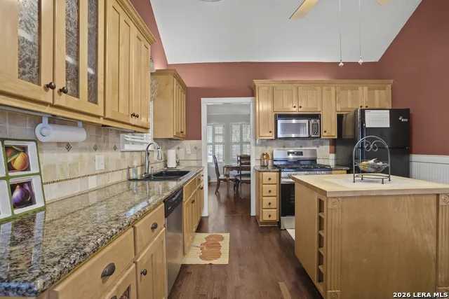 144 Greenlawn Dr San Antonio, TX 78201