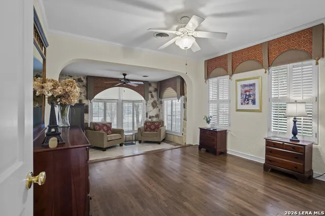 144 Greenlawn Dr San Antonio, TX 78201