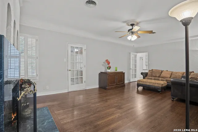 144 Greenlawn Dr San Antonio, TX 78201