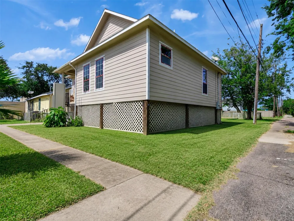 1510 36th Street Galveston, TX 77550