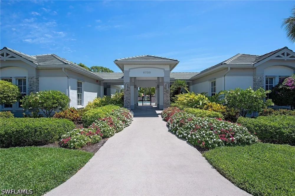 Wild Forest Court #201 Naples, FL 34109