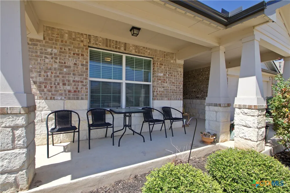 105 Harlan Drive Hutto, TX 78634