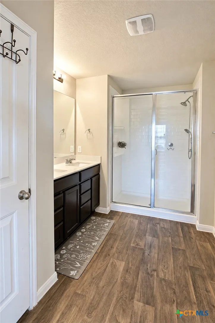 105 Harlan Drive Hutto, TX 78634