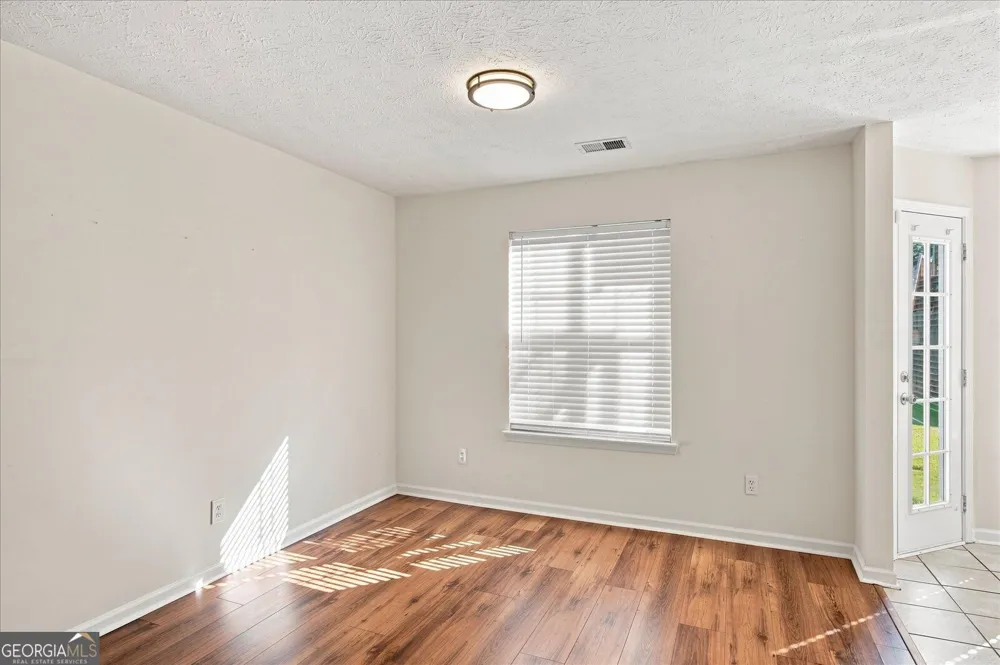 2928 Noah DR Acworth, GA 30101