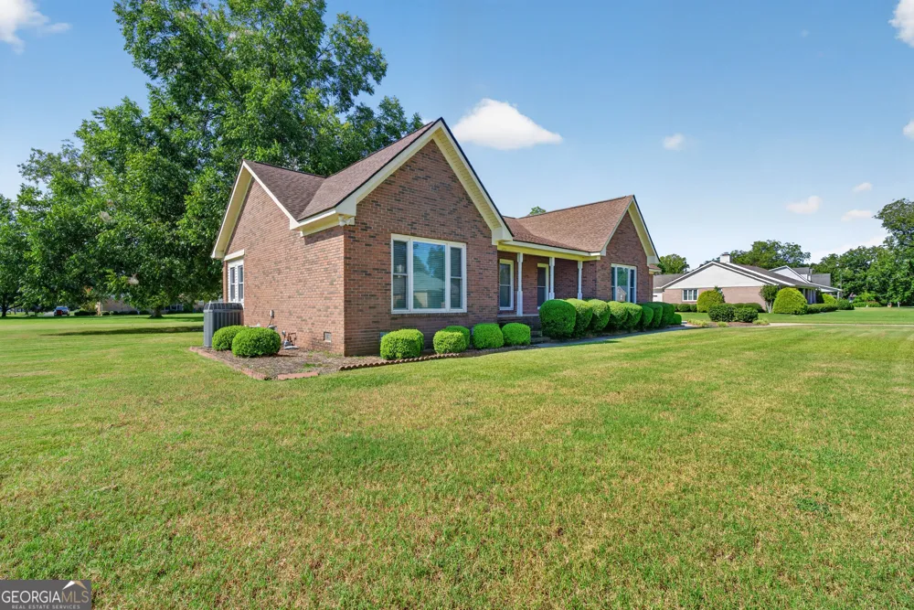 143 Hudson WAY Macon, GA 31216