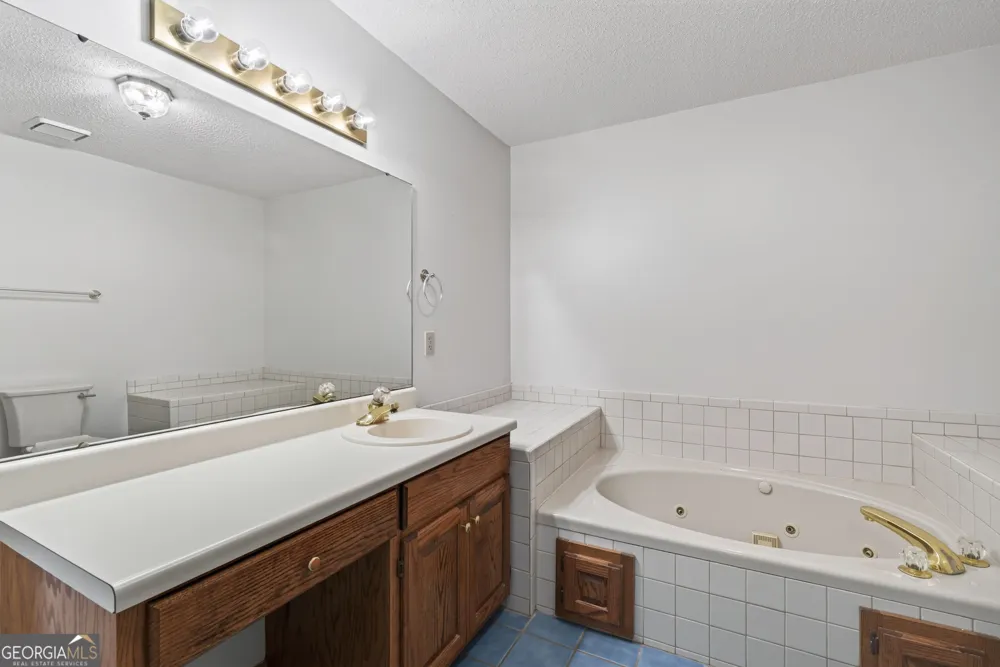 143 Hudson WAY Macon, GA 31216