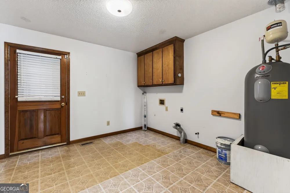 143 Hudson WAY Macon, GA 31216