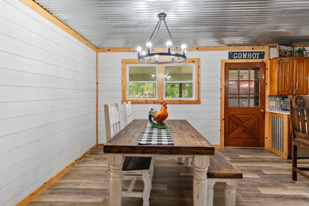 7478 County Road 1020 Wolfe City, TX 75496