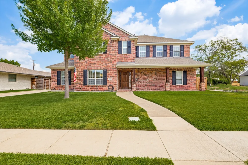 10918 Beauty Lane Dallas, TX 75229