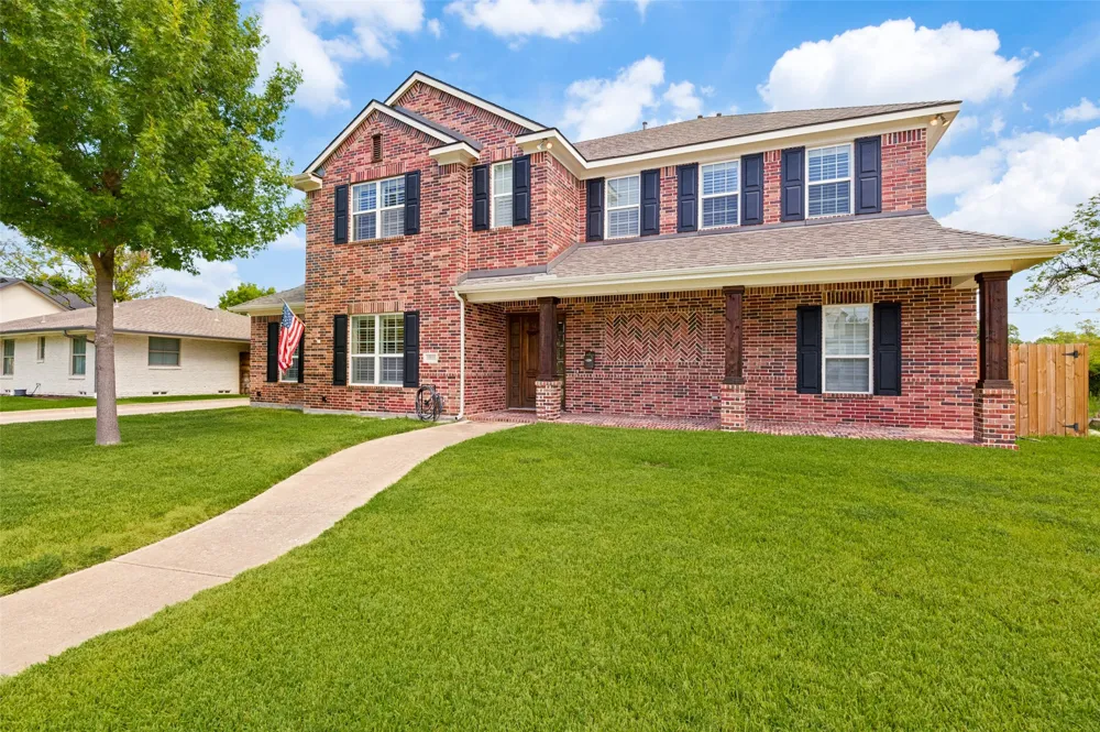 10918 Beauty Lane Dallas, TX 75229