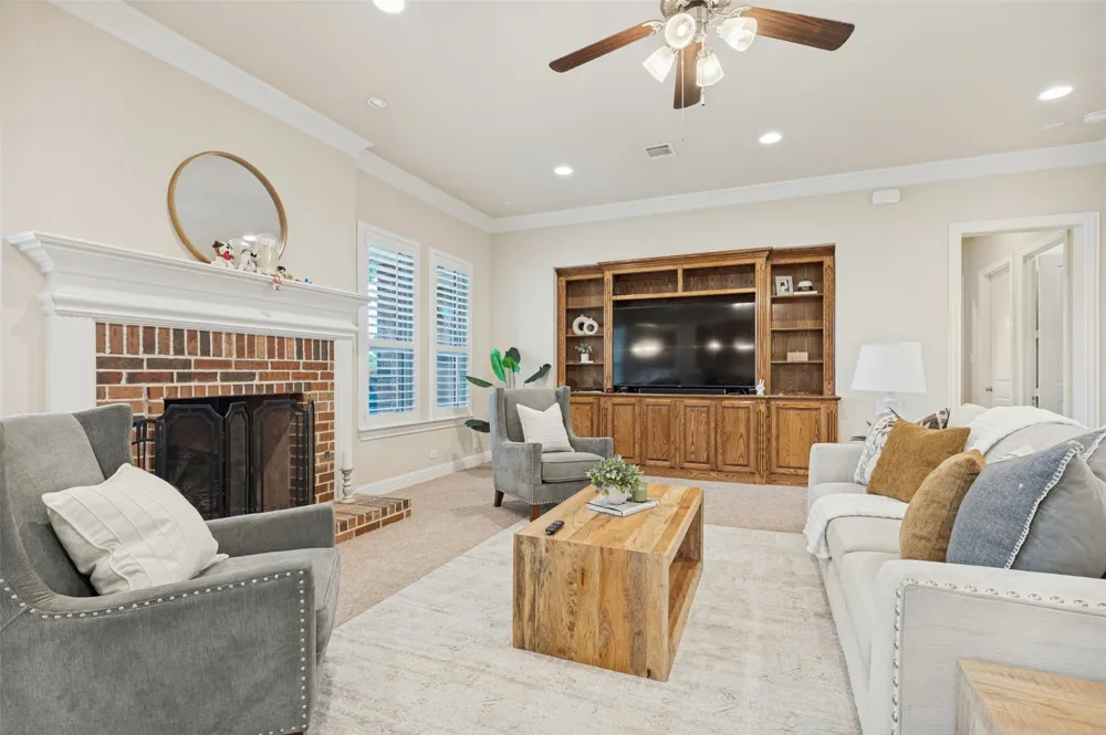 10918 Beauty Lane Dallas, TX 75229