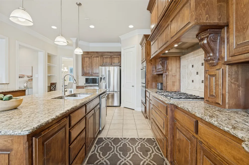 10918 Beauty Lane Dallas, TX 75229
